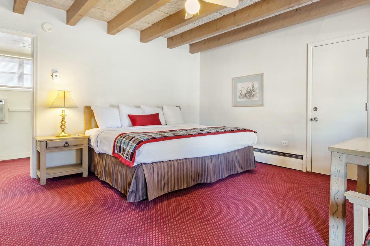 Hotel Kachina And Meeting Center Taos