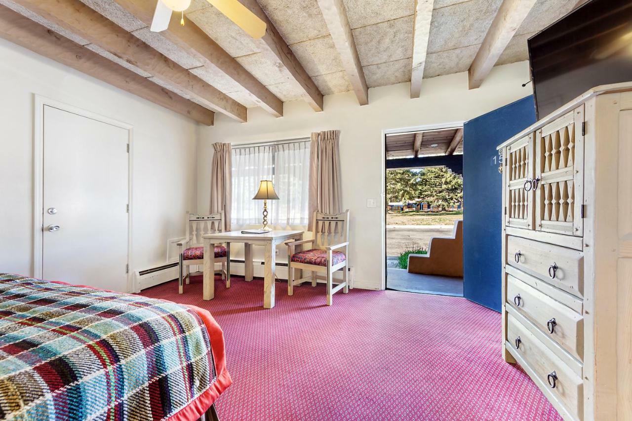 Hotel Kachina And Meeting Center Taos